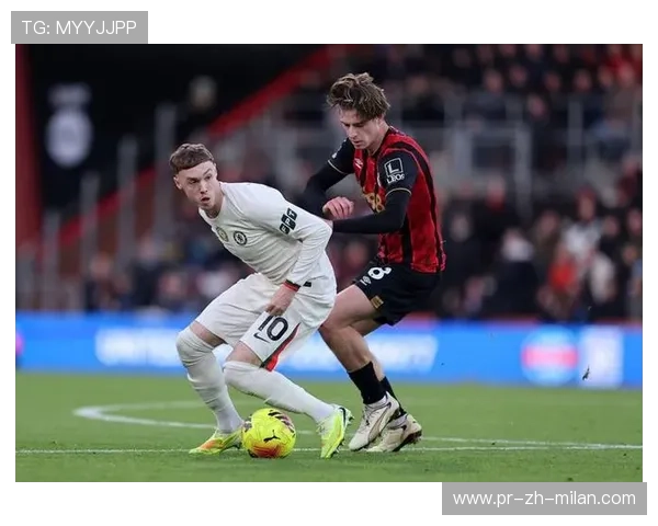 切尔西角球转换形成破门，帕尔默远射命中